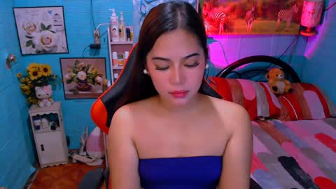 Snapshot of sweetienicole chatting on January 28, 2:11 am Nicole online show from January 28, 2:11 am