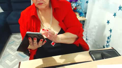 Snapshot of sweetladyrebeka chatting on December 9, 12:30 pm Rebeka online show from December 9, 12:30 pm