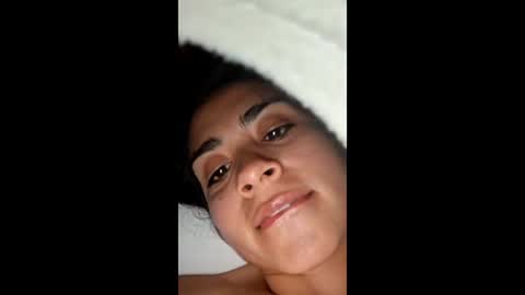 sweetlatinafit online show from March 14, 1:17 am