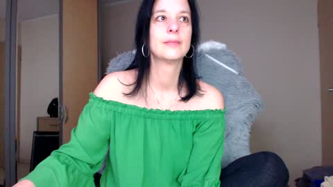 JenJenny online show from January 5, 9:59 am