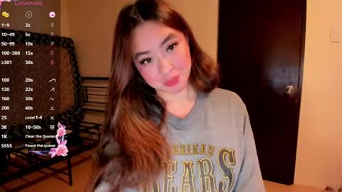 Zoe online show from June 14, 2:50 pm