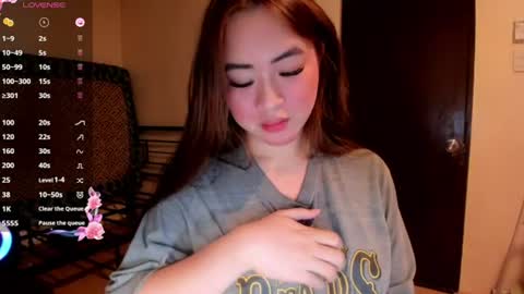 Zoe online show from July 7, 1:47 pm