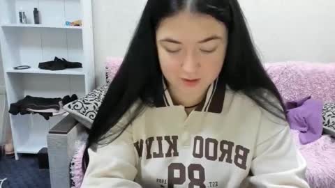 Snapshot of sweetmarylove chatting on December 3, 9:09 am sweetmarylove online show from December 3, 9:09 am