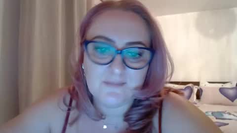 Snapshot of sweetmayacutie chatting on October 11, 4:31 pm sweetmaya online show from October 11, 4:31 pm