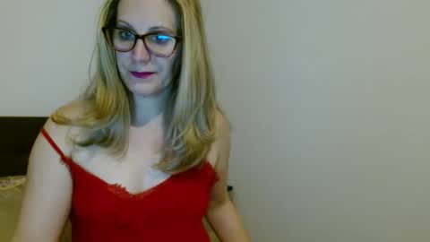 sweetmayaxoxo online show from December 7, 3:08 pm