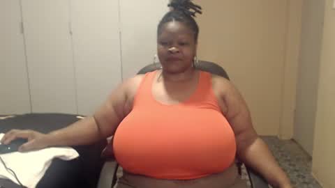 sweetnoziexxx online show from November 2, 12:36 am