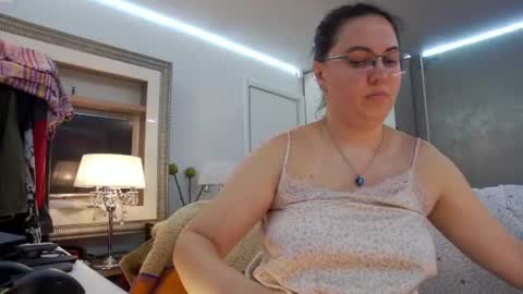 SweetRaisa online show from June 24, 9:14 pm