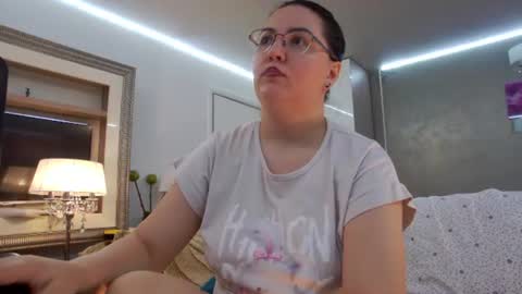 SweetRaisa online show from July 14, 12:55 am