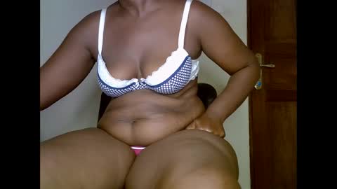 sweetrenne online show from March 10, 1:12 am