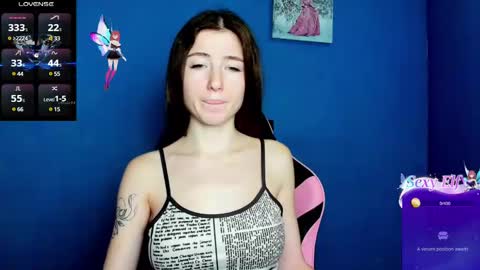 Snapshot of sweets_alma chatting on February 9, 8:33 am sweets_alma online show from February 9, 8:33 am