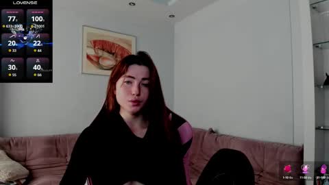 Snapshot of sweets_alma chatting on October 7, 8:19 am sweets_alma online show from October 7, 8:19 am