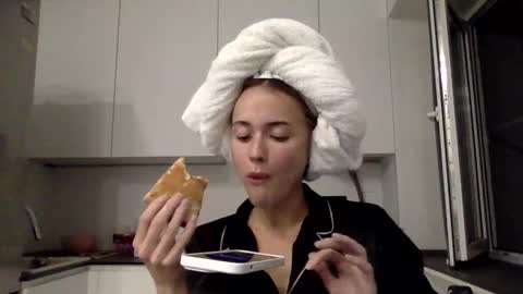 sweetsatalana online show from July 13, 10:43 pm