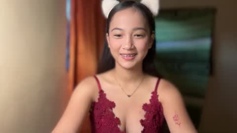 Mia online show from March 13, 10:11 pm