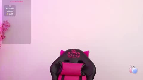 Snapshot of sweett_m00n chatting on September 27, 5:47 am sweett m00n online show from September 27, 5:47 am