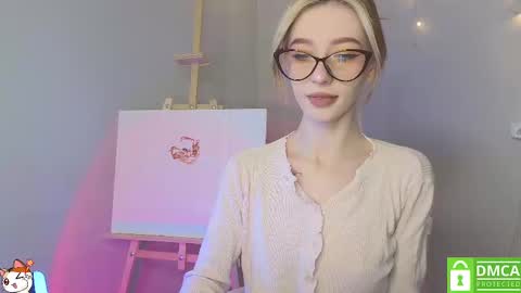 Snapshot of sweetuniporn chatting on February 9, 12:08 pm Elis im back fav vibes 66100222 and 160 online show from February 9, 12:08 pm