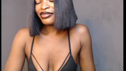 sweetxxboobsx online show from June 30, 3:11 pm
