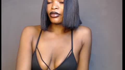 sweetxxboobsx online show from June 24, 8:35 am