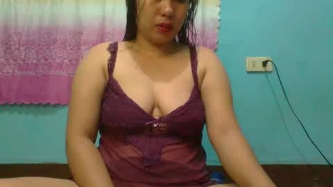 Snapshot of sweety_dianne28 chatting on February 28, 8:53 am Just called me DIANNE online show from February 28, 8:53 am