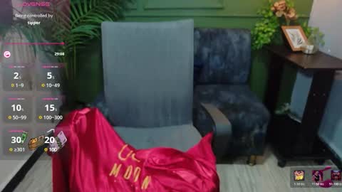 Emma online show from March 12, 7:38 pm