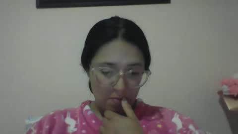 Snapshot of sweetyypeach chatting on March 11, 3:04 am sweetyypeach online show from March 11, 3:04 am
