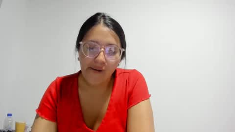 Snapshot of sweetyypeach chatting on January 8, 2:57 am sweetyypeach online show from January 8, 2:57 am
