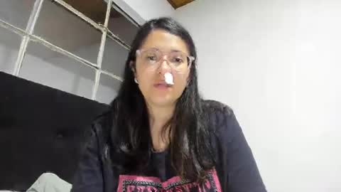 Snapshot of sweetyypeach chatting on January 11, 3:34 am sweetyypeach online show from January 11, 3:34 am