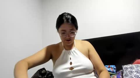 Snapshot of sweetyypeach chatting on December 24, 10:06 pm sweetyypeach online show from December 24, 10:06 pm
