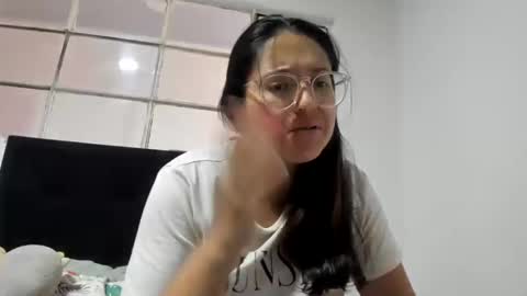 Snapshot of sweetyypeach chatting on February 20, 7:08 pm sweetyypeach online show from February 20, 7:08 pm