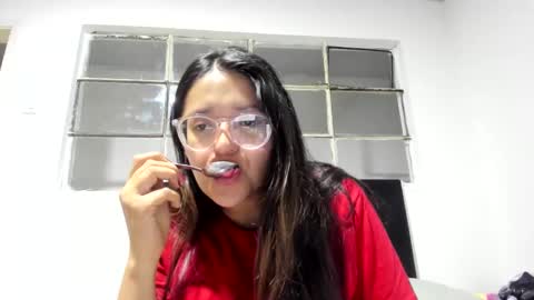 Snapshot of sweetyypeach chatting on February 15, 5:19 am sweetyypeach online show from February 15, 5:19 am