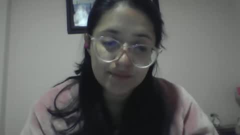Snapshot of sweetyypeach chatting on December 26, 3:59 am sweetyypeach online show from December 26, 3:59 am