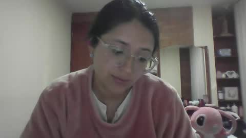 Snapshot of sweetyypeach chatting on December 28, 3:47 am sweetyypeach online show from December 28, 3:47 am