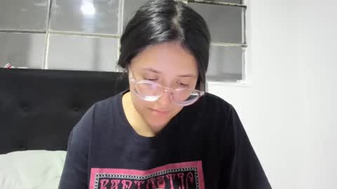 Snapshot of sweetyypeach chatting on January 20, 4:10 am sweetyypeach online show from January 20, 4:10 am