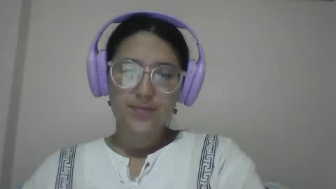 Snapshot of sweetyypeach chatting on February 23, 4:33 am sweetyypeach online show from February 23, 4:33 am