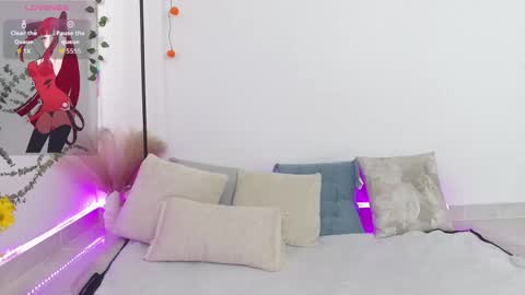 Helen  online show from October 6, 9:30 pm