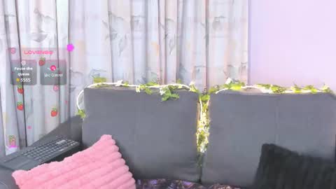    online show from July 4, 12:23 pm