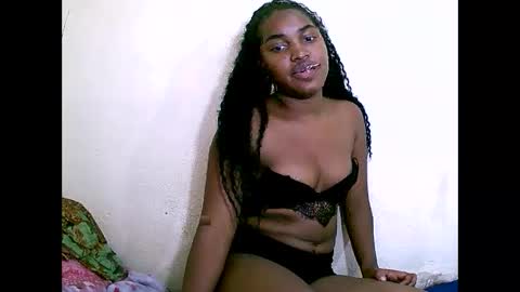 sylviasexy27 online show from December 15, 8:58 pm