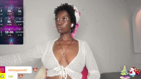 Snapshot of tahira_21 chatting on December 13, 6:42 am Tahira online show from December 13, 6:42 am