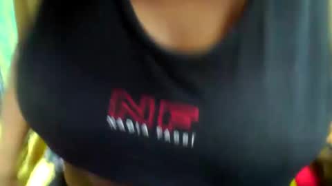 Snapshot of tahiriniah chatting on February 17, 3:25 am tahiriniah online show from February 17, 3:25 am