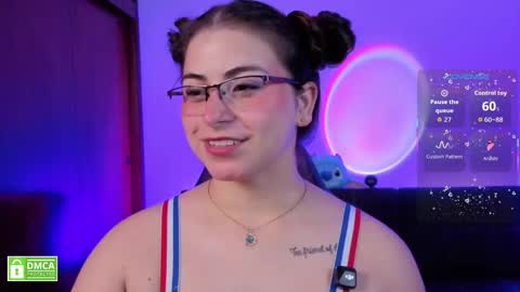 Snapshot of taiga_cute chatting on September 19, 7:18 am Camille Gonzalez online show from September 19, 7:18 am