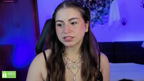 Snapshot of taiga_cute chatting on October 15, 7:55 am Camille Gonzalez online show from October 15, 7:55 am