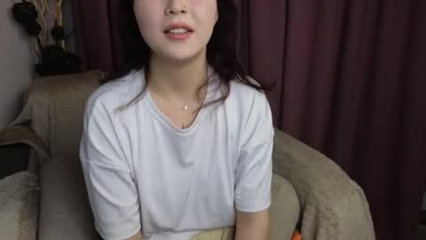 Soo Ying online show from November 22, 8:33 pm