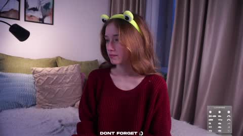 Mia online show from November 12, 1:36 am