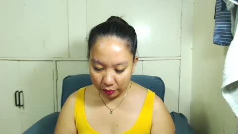 Snapshot of takemetoheavenbaby chatting on January 23, 11:48 am anne online show from January 23, 11:48 am
