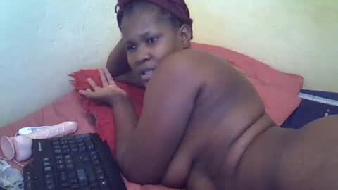 Snapshot of taliah254 chatting on March 7, 8:23 am taliah254 online show from March 7, 8:23 am