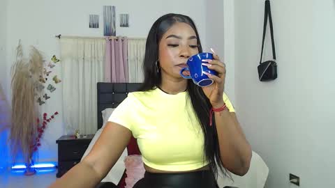 taliana  modelo independiente online show from September 11, 4:24 am