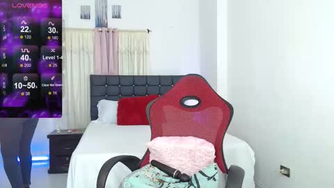 taliana  modelo independiente online show from October 4, 10:32 am