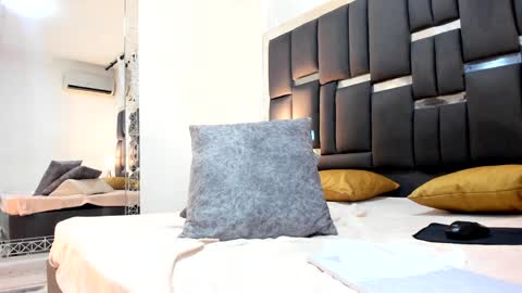 tali  online show from February 5, 5:43 pm