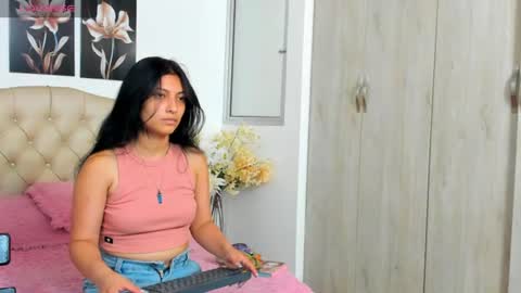 Hi im sara online show from June 21, 8:02 pm