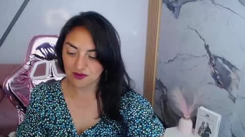 Snapshot of tamara_ch1 chatting on September 23, 2:43 am tamara_ch1 online show from September 23, 2:43 am