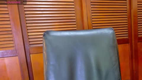 Snapshot of tamara_sanz1 chatting on October 10, 11:48 am online show from October 10, 11:48 am